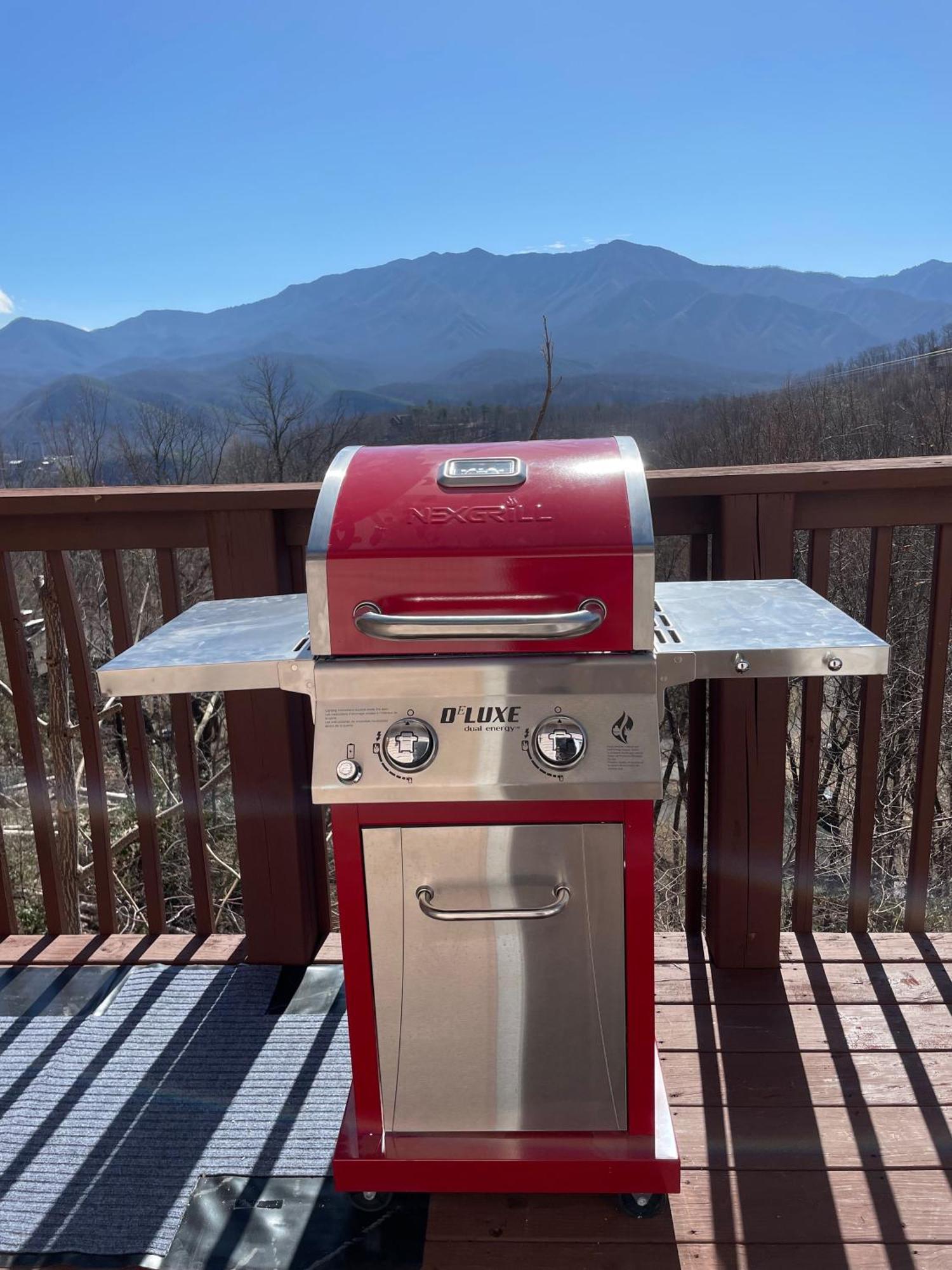 Heavenly View - Bear Themed Cabin, Hottub, Dog-Friendly, Near Gatlinburg Exterior foto